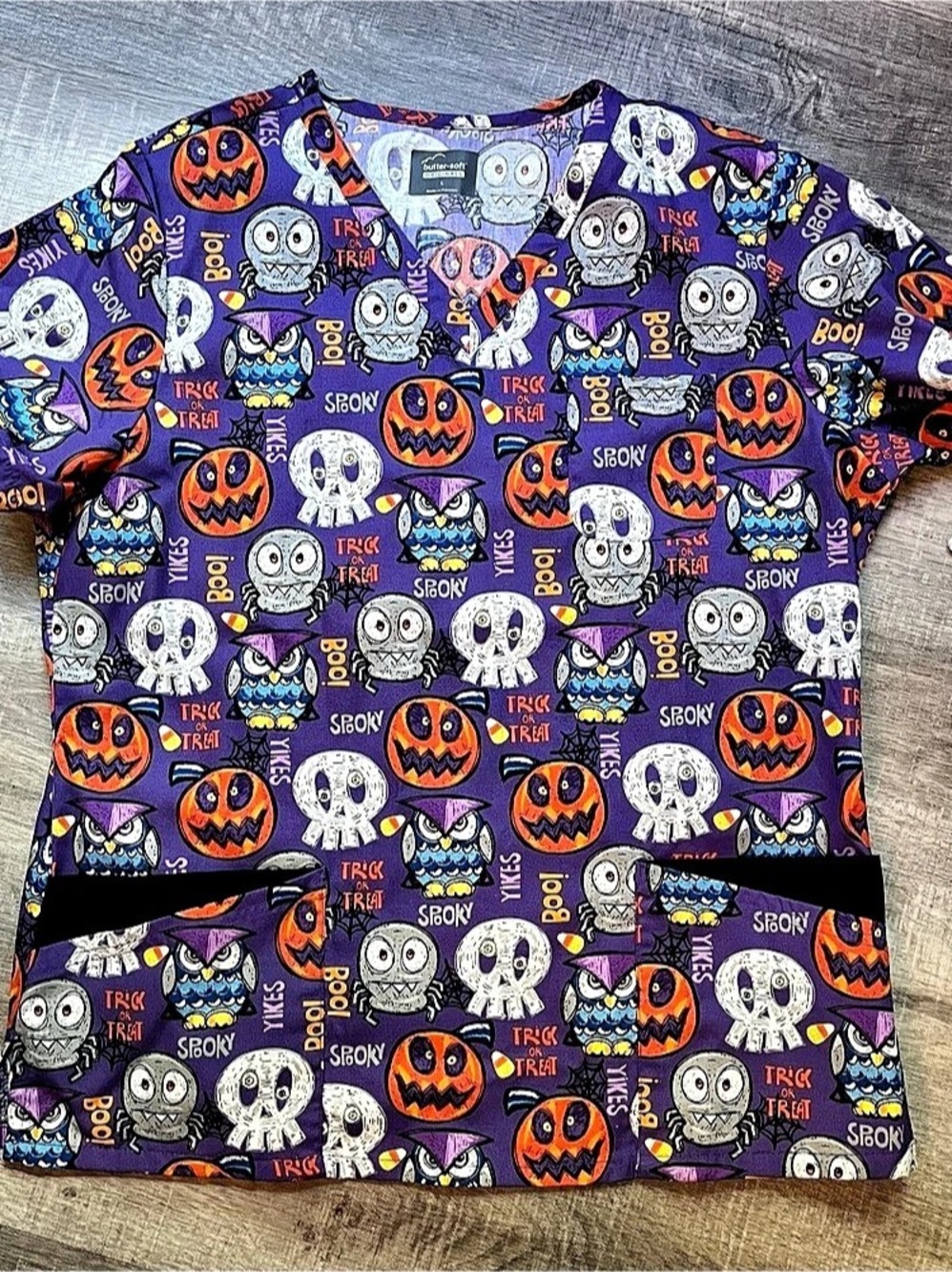 Butter-Soft Originals Halloween Print Scrub Top Purple Large NWT